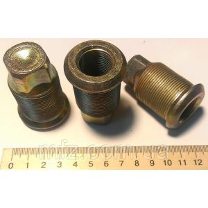 Гайка/футорка правая/51-3101045 м20х1,5-6н